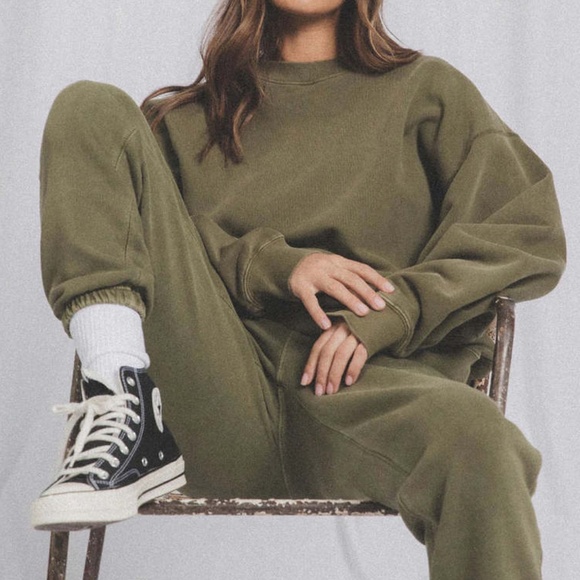 Elwood Core Oversized Sweatshirt Men Women Unisex Size M Vintage Green Baggy NWT - Picture 2 of 10